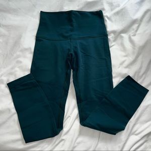 dark green lululemon wundee unders 25”